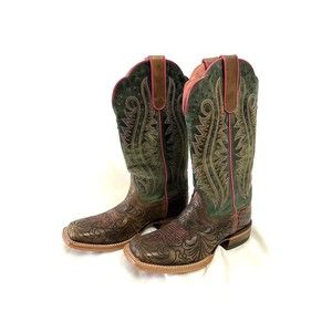 Ariat Women's Studded Montage Western Boot-Size 7